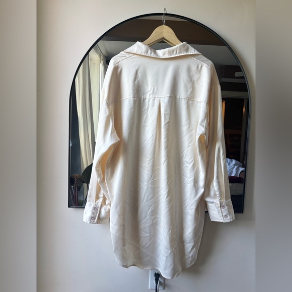 BRUNETTE THE LABEL | satin shirt | size m/l - Picture 3 of 5